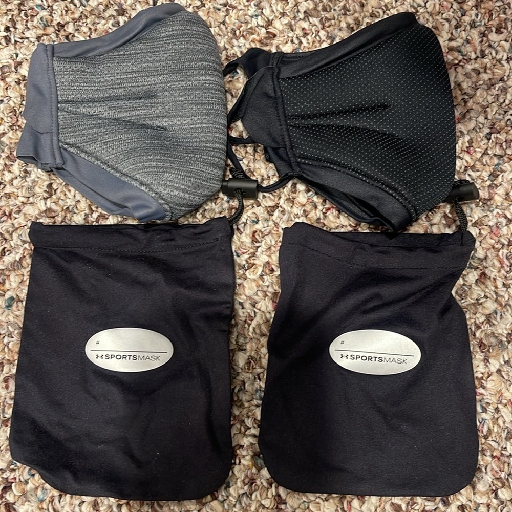 Under Armour Masks with Sport Mask Bag